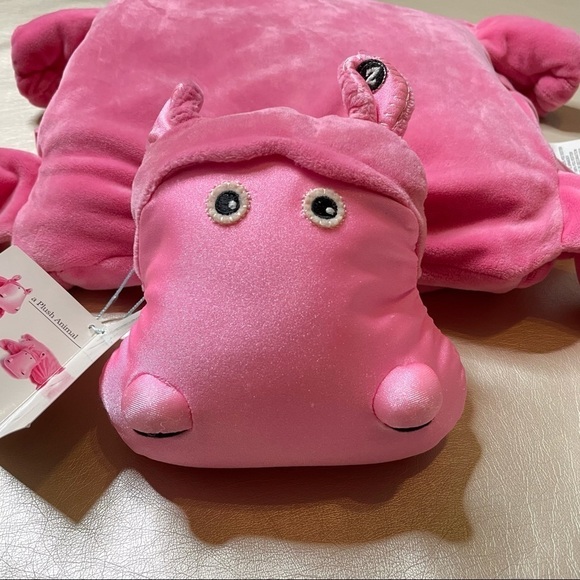 Zoobie Pets Hada the Hippo plush, pillow and blanket - Picture 2 of 10